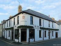 The Tiger Inn outside