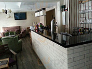 WG Bar inside