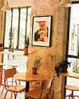 Vivotto Caffe (Avignon) inside