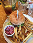 La Vache Au Comptoir Bistro à Burgers food