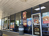 Dairy Queen outside