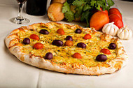 Pizza Bella Pizzaria food