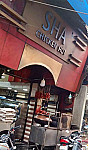 Sha Chicken Hut outside