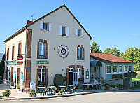 Le Bateau Lavoir inside