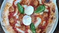 Amale Pizzeria food