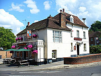 Richmond Arms outside