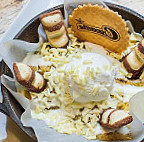 Creams Cafe food