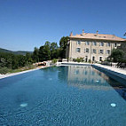 Château Les Oliviers De Salettes food