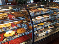 Shari's Cafe And Pies food