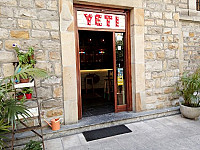 El Yeti Bilbao Bistro-taska outside