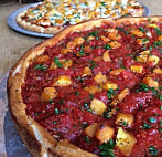 Zacharys Chicago Pizza food