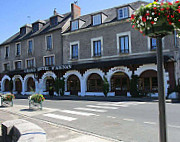 Grand Saint Aigan outside