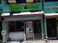 Oscar Ann's Vegetarian House inside