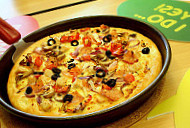 Pizza Hut Coopers Plains food