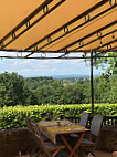 La Terrasse et Chateau La Benechie food