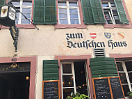 Zum Deutschen Haus outside