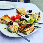 Gregory's 26 Corner Taverna food