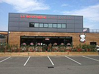 La Boucherie outside