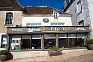 Auberge Joseph Mellot inside