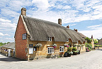 Masons Arms outside