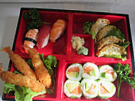 U Sushi food