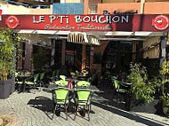 Le P'ti Bouchon outside