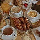 Ore Ducasse Au Château De Versailles food