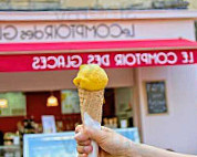 Le Comptoir Des Glaces food