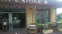 L'etoile inside