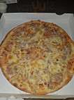 Pizza Lok food