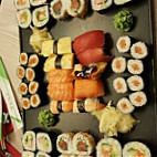 Sushifreunde food