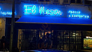 El Meson inside