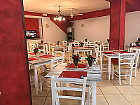 Pizzeria Da Bosio inside