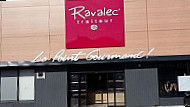 Ravalec outside