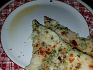 Nirchi's Pizza food