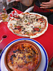 Delicias Pizzeria food