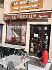 Le Brezain outside