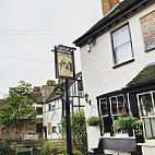 Black Horse Inn outside