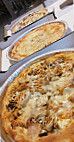 Pizza Pistone food