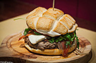 Barock Handmade Burgers food