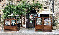 Enoteca San Pietro outside