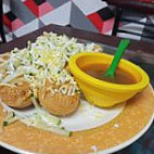 ক্যাফে রেড চিলি food