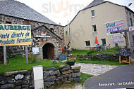 Auberge Les Fermiers Du Mézenc outside