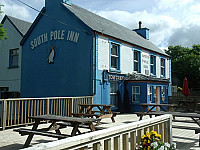 South Pole Inn inside