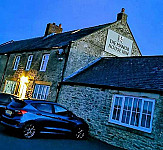 The Manor House Inn outside