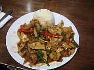 Yum-yum-thai-food food