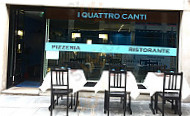 I Quattro Canti inside