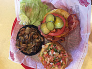 Fuddruckers food