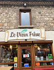 Le Vieux Frêne inside