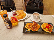 Le Caffe De Flore food